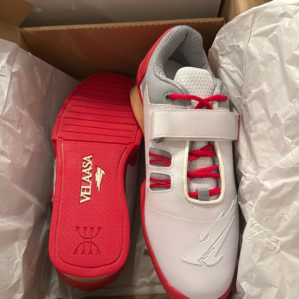 NIB Velaasa Strake Sport Red M’s 7.5 W9 weightlifting shoes